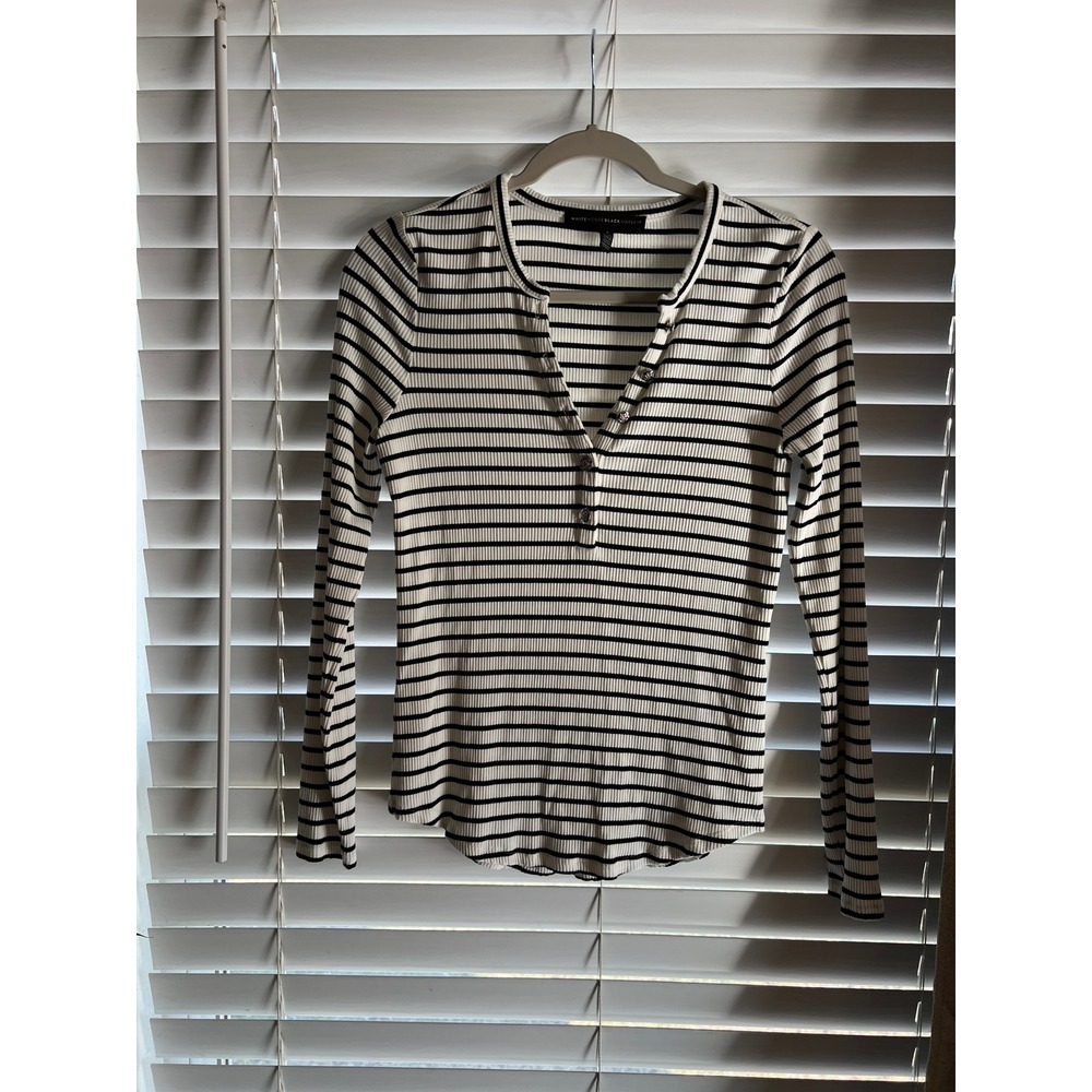 White House Black Market Henley Ribbed Knit Minimalist Nautical Capsule Wardrobe